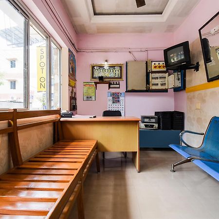 Hotel O K.S.Lodge Tribhuvanam Eksteriør bilde
