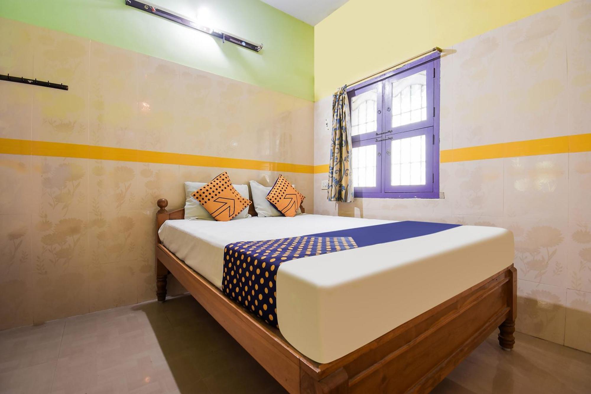 Hotel O K.S.Lodge Tribhuvanam Eksteriør bilde