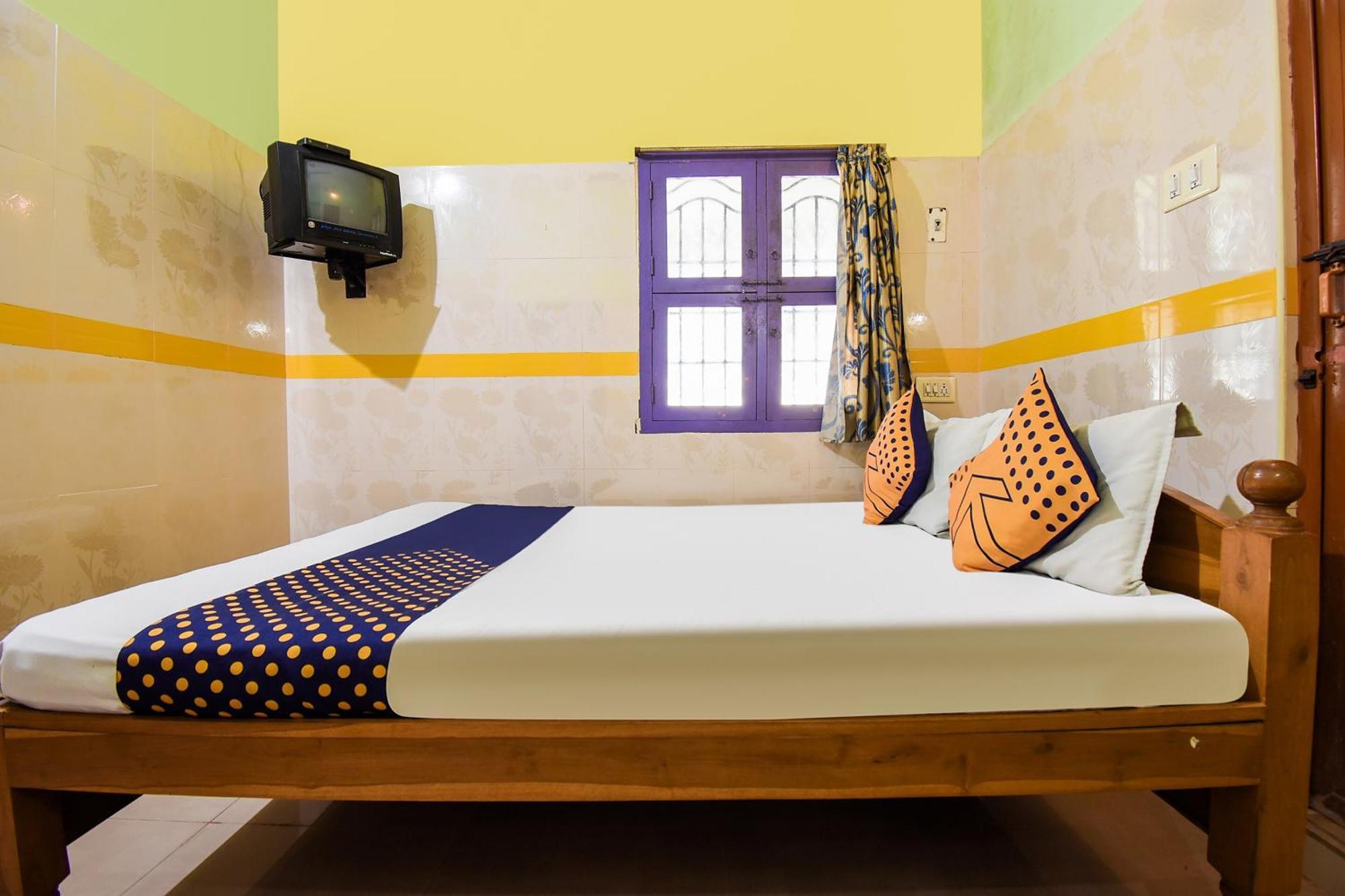 Hotel O K.S.Lodge Tribhuvanam Eksteriør bilde